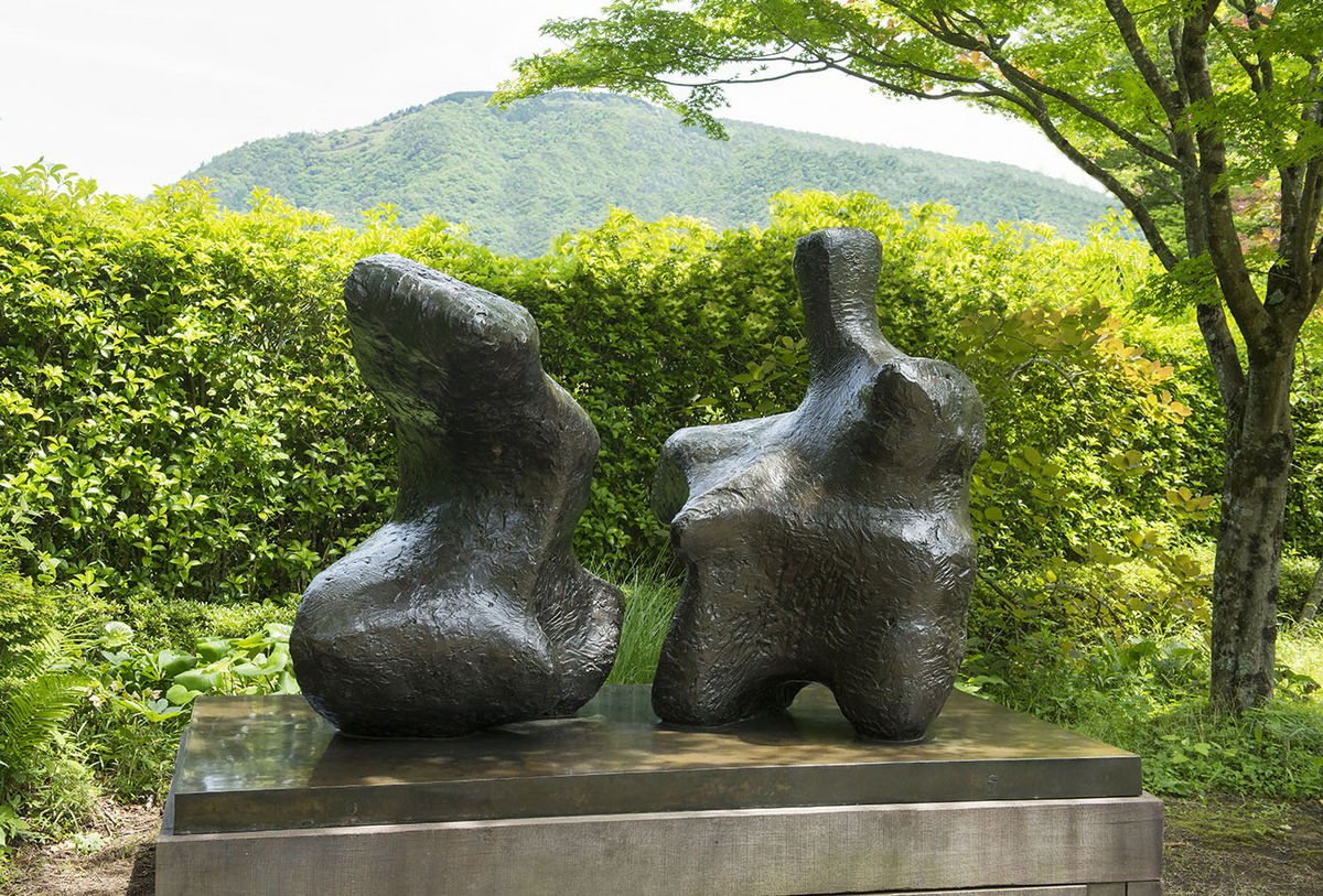 ヘンリー・ムーア コレクション - 常設作品紹介 - 箱根 彫刻の森 ヘンリー・ムーア コレクション - 常設作品紹介 - 箱根 彫刻の森